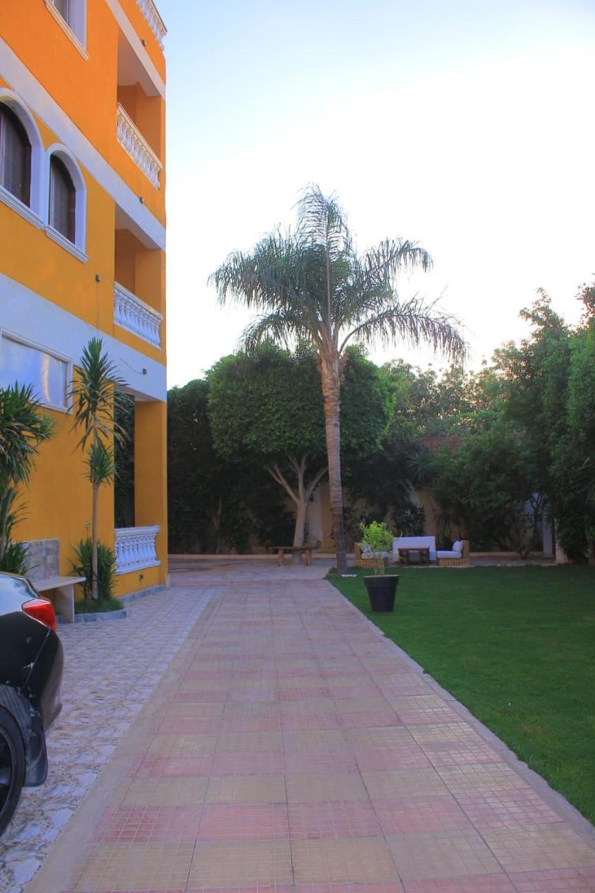 Sakkara Inn Hotel El Hawamdeya Exteriör bild