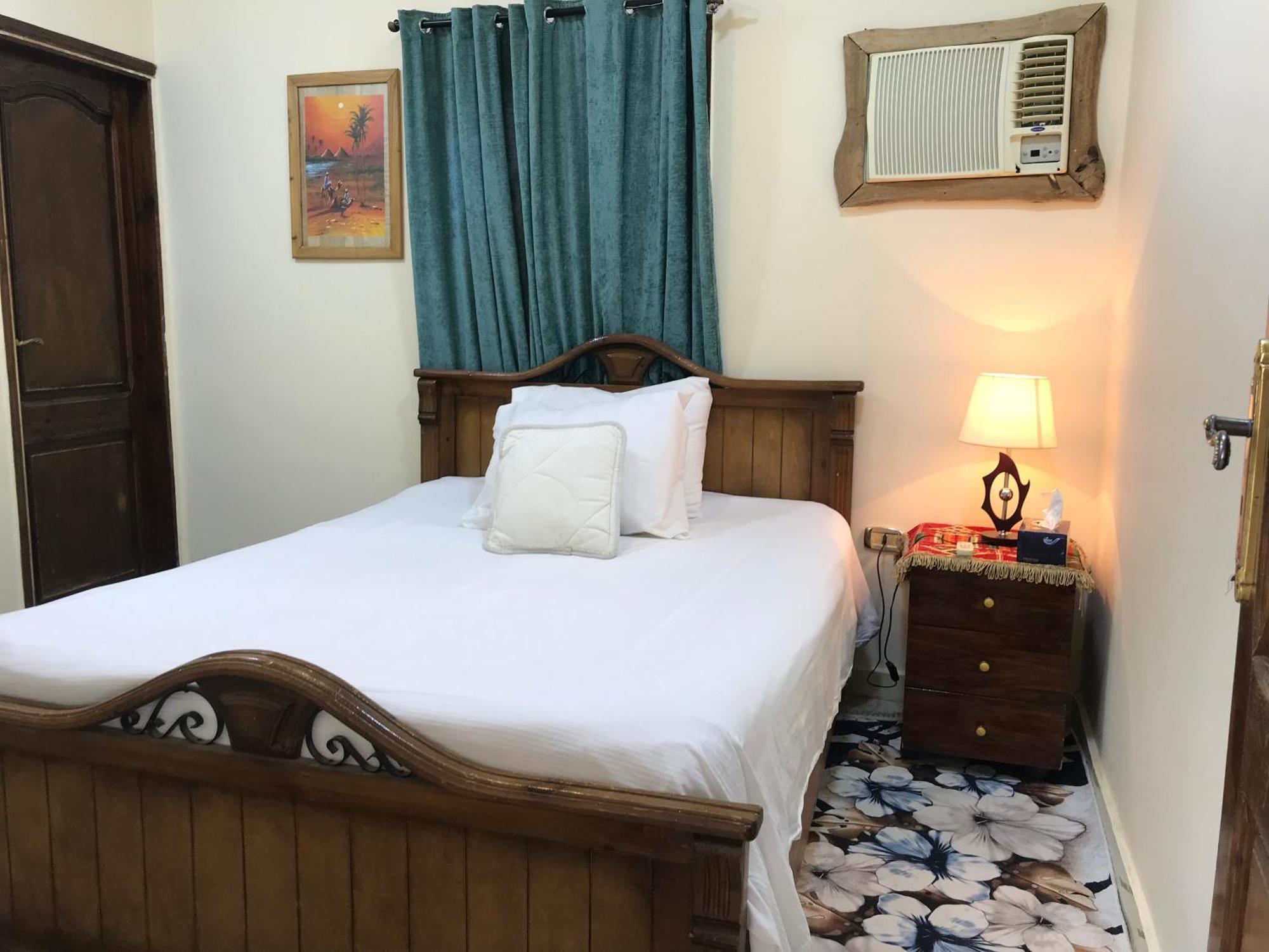 Sakkara Inn Hotel El Hawamdeya Exteriör bild