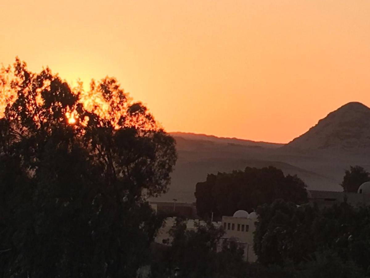 Sakkara Inn Hotel El Hawamdeya Exteriör bild